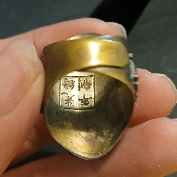 Vintage Red and Gold Tiebten Ring - Picture 6 of 10